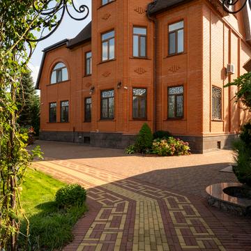 Крутогірна вул.