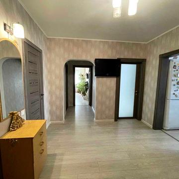 Продаж 2-кімнатної квартири, Дніпровський район, вул. Макаренка, 1а