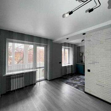 Продам 2 кімнатну квартиру на Романа Кармена з ремонтом