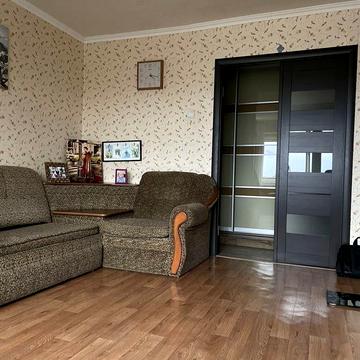 Продам 3 комнатную квартиру ул. Квартальная