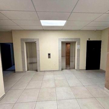 Продам 1 кім. квартиру  біля парка Перемоги