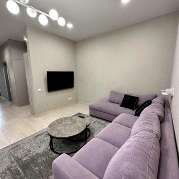 Володимира Івасюка просп. (Героїв Сталінграду), 8