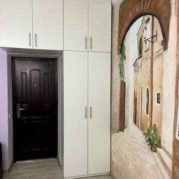 Сдам гостинку возле метро Спортивная (м. Метростроителей)