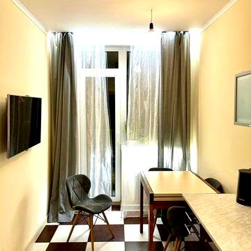 Здам 1 кімнатну квартиру новий будинок  євроремонт вул Ужвій