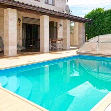 Сдам дом в совиньоне с бассейном