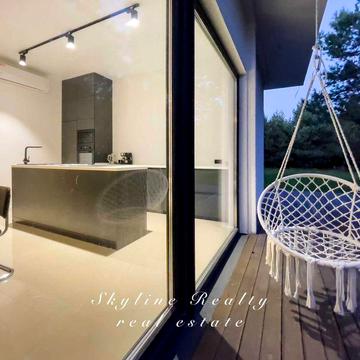 Нереальний сучасний будинок у лісі. Малютянка. Генератор 7 квт