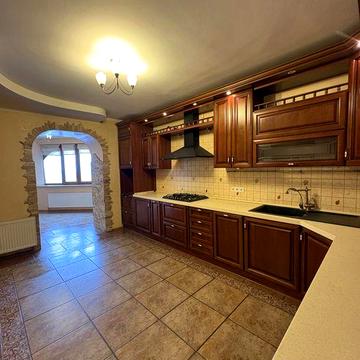 Дворівнева квартира р-н 5ти  кутів з РОЗСТРОЧКОЮ платежу