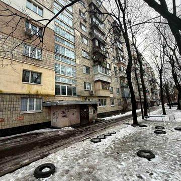 Соломенка Отрадный  2к 44 кв.м Донца 21а