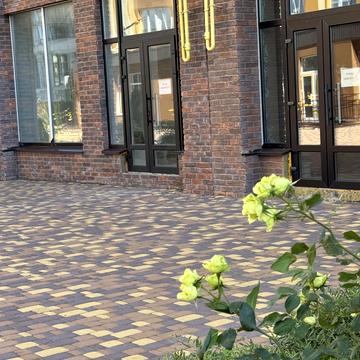 Лесі Українки вул., 62-Б