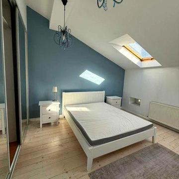 Довготривала оренда дворівневої квартири біля Парку Івана Франка