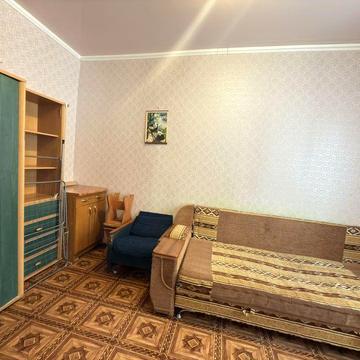 Пів будинка вул. Карабінерна, центральна частина міста