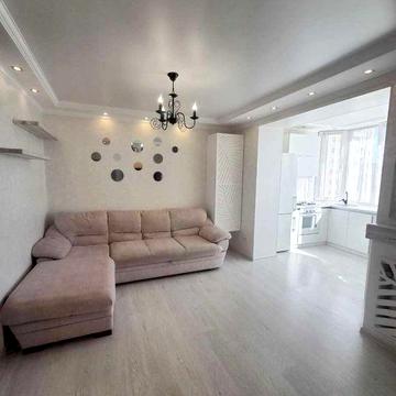 Продам  2х комнатную квартиру в Сетлом пер. Аркадия