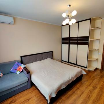 Воскресенська вул., 16-В