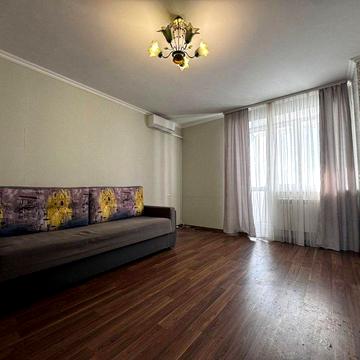 Велика Квартира 44 метра