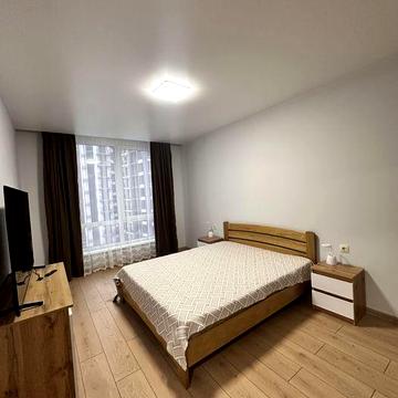 Фемелі Плаза 2-кімнатна