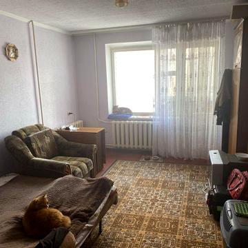 Продам 1-но кімнатну квартиру на 4-му мікрорайоні Грибоєдова