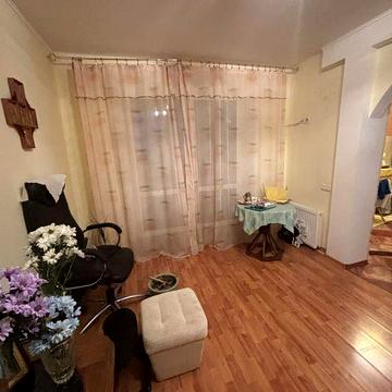 Продаж 1 к кв, метро Олексіівська