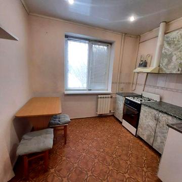 Продам 1-кімнатну квартиру по вул.Дорошенко.