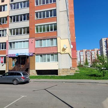 Зоряна вул., 11