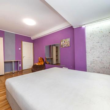 Білоруська вул., 17-А