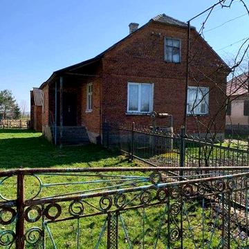 Продам  житловий будинок.