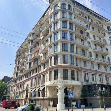 Продам 2-ком квартира в самом центре 105м², КД Гермес, готовый ремонт ЖК Гермес