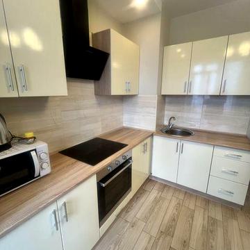 Сдам 1 комнатную в жк радужный