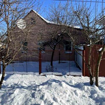 Продаж будинку на Добровольній