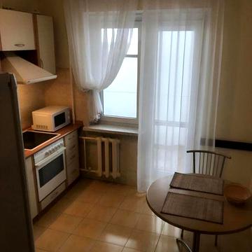 Продається 2 кімнатна квартира на Троєщині