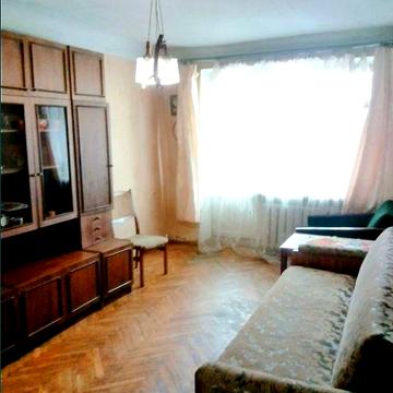 Продам 3 кімнатну квартиру в центрі