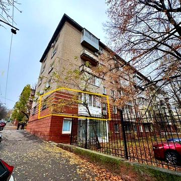 Продам 2-комнатную квартиру Памятник Славы. Яворницкого 6.