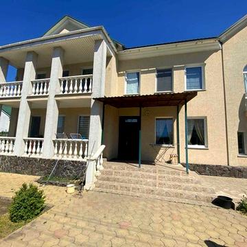 Продам будинок з  ремонтом ц 127т