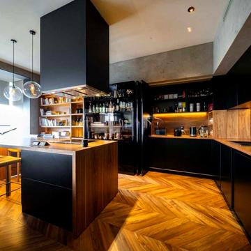 Лесі Українки бульв., 7-В