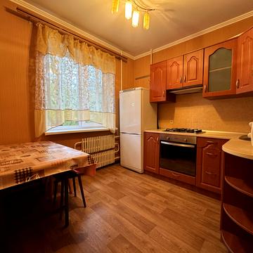 Янтарна вул., 71