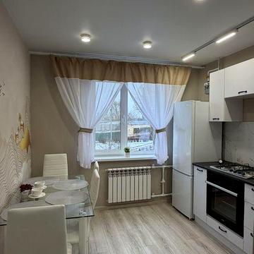 Продам 2-комнатную квартиру с Ремонтом , левый берег, єВідновлення