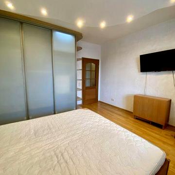 Затишна двокімнатна пр.Голосіївський Голосіївський парк,метро