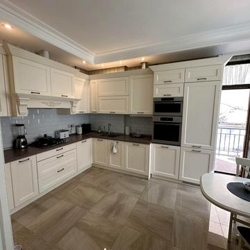 Похила вул., 6