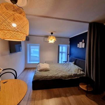 Затишна вул., 6