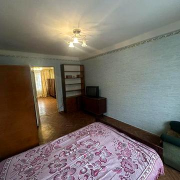 Оренда 2х кімнатної квартири б. Перова 44, авторинок, ТЦ Квадрат