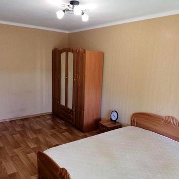 Академіка Заболотного вул., 54