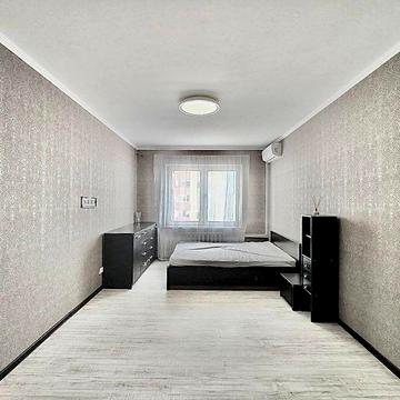 Без%Вода,опалення є!Держ програми! Продаж 2к  67м2 Милославська 8