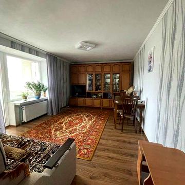 Продам 2х кімнатну квартиру, з ремонтом у центрі міста. м. Хмільник