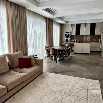 Продаж/Будинок/Повністю автономний/Бровари/Сонячні панелі/Басейн