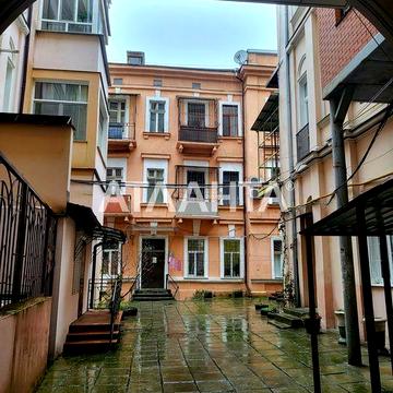 4-комнатная с ремонтом и мебелью в Бельгийском доме . Центр города