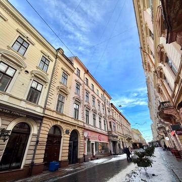 Продаж квартири під комерцію на Кобилянській