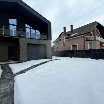 Продаж новозбудованого будинку в Угорниках!