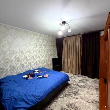 Продам  двохкімнатну квартиру.