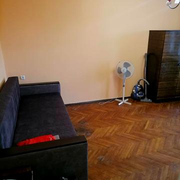 Мілютенка вул., 28-А