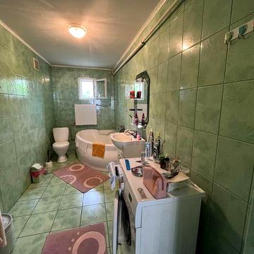 Здам довгостроково будинок Берегово