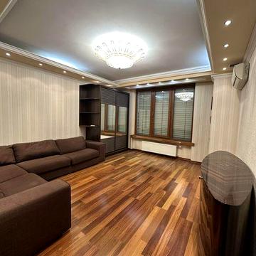 Продам 2-к  м.Олимпийская ул.Жилянская Саксаганского Антоновича ЖК Дипломат Хол